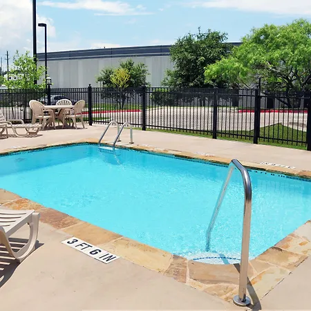 Microtel Inn & Suites By Wyndham Austin Airport-2